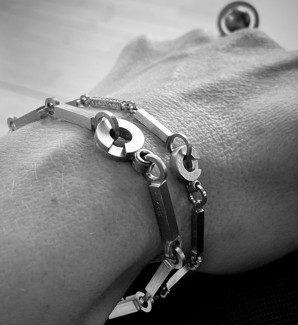 01 L armbånd - Gult guld